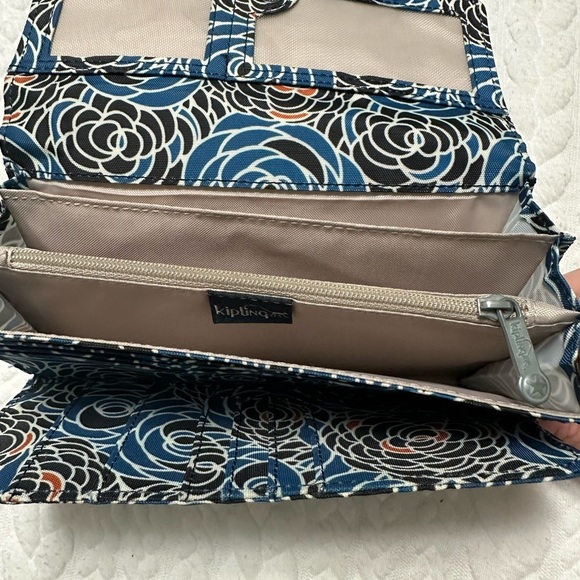 New Teddi Printed Wallet Wallet, Piercing Posies, One Size - Picture 3 of 8